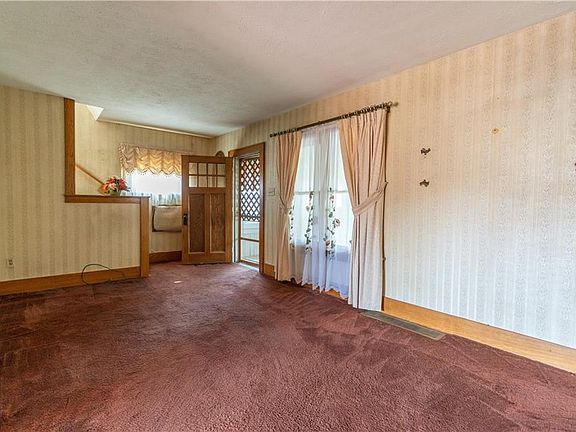 5th image of 2429 10th St