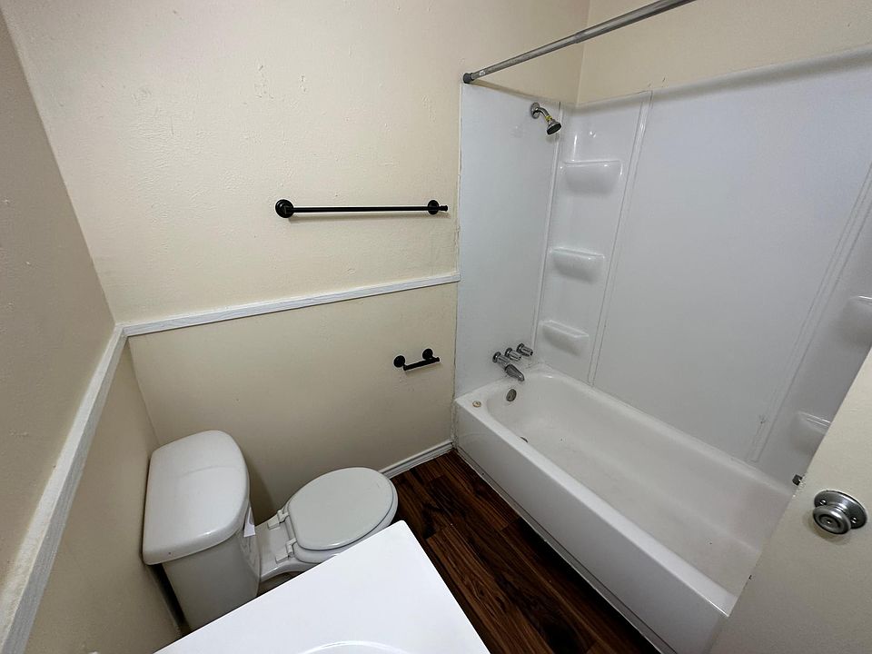 1st image of 306 E Mitchell St Unit 306D