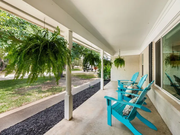 1605 Renee Dr, Hurst, TX 76054