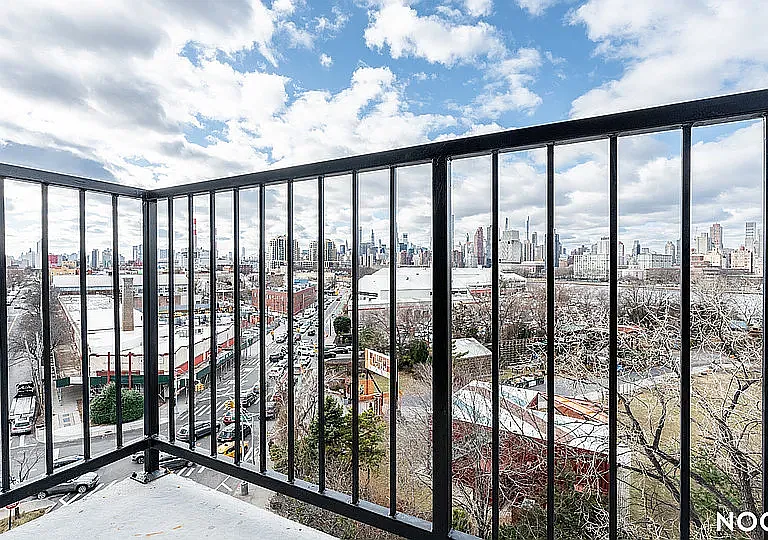 31-61 Vernon Blvd #4T — Photo 14