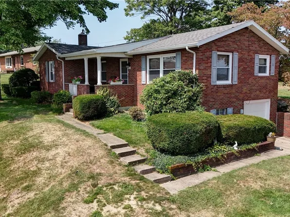 1417 Cherry Ridge Dr SW, Sugarcreek, OH 44681