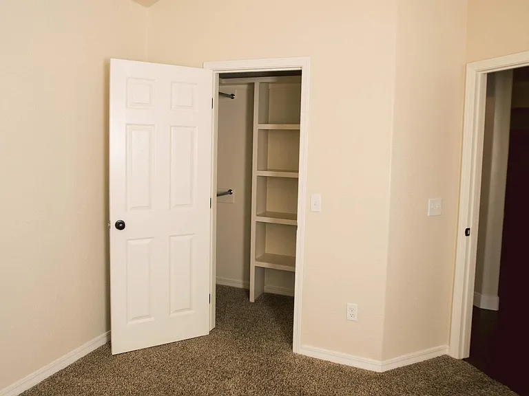 Oakcrest Townhomes — Photo 8