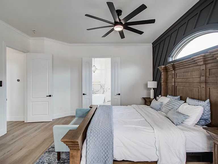 18807 Oriole Point Ct — Photo 14