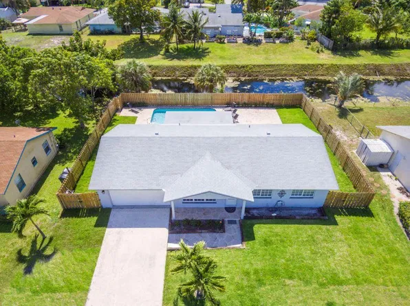 668 Lawrence Rd, Delray Beach, FL 33445