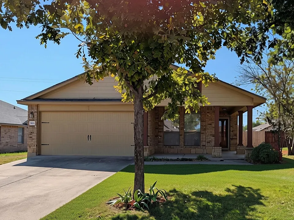 5506 Holly Oak Ln