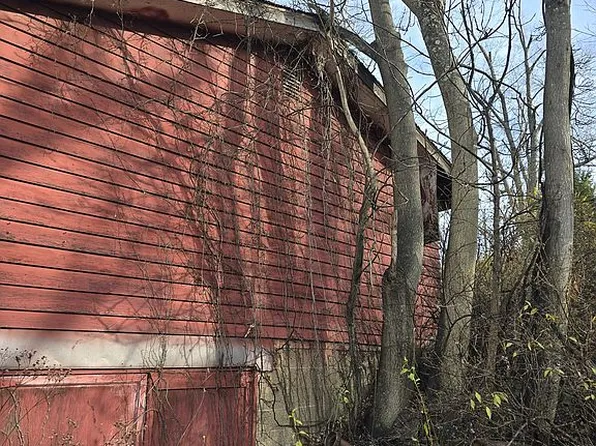 49 Snedeker Rd, Wheeling, WV 26003