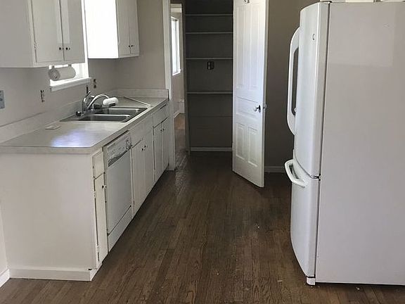 2nd image of 2524 Semloh St