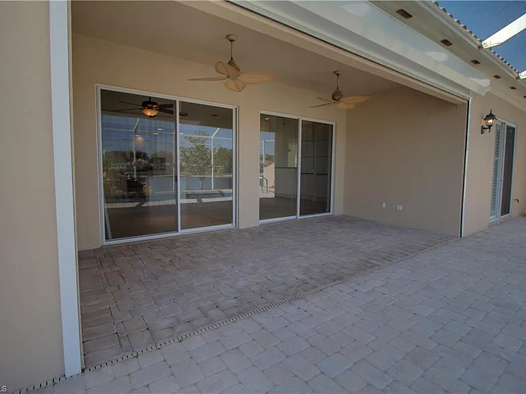 7681 Sicilia Ct — Photo 32