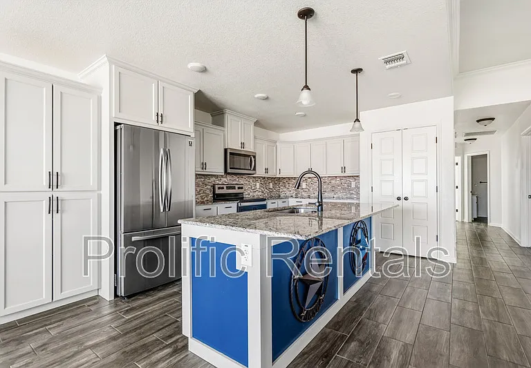5301 Primavera Ln — Photo 13
