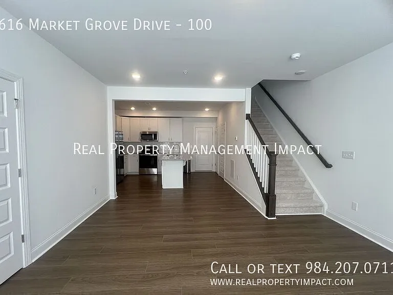 616 Market Grove Dr #100 — Photo 6