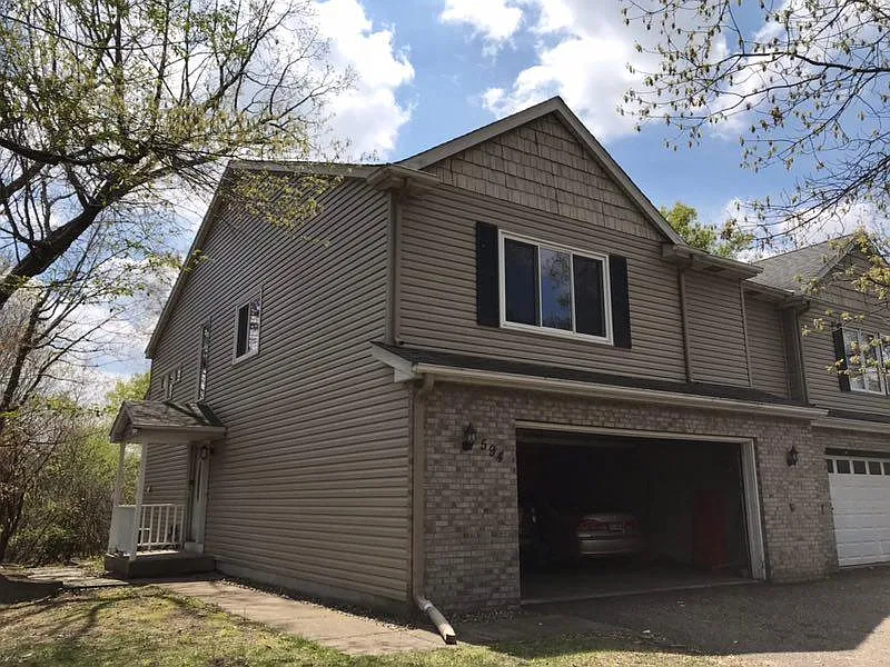 594 Sherwood Rd