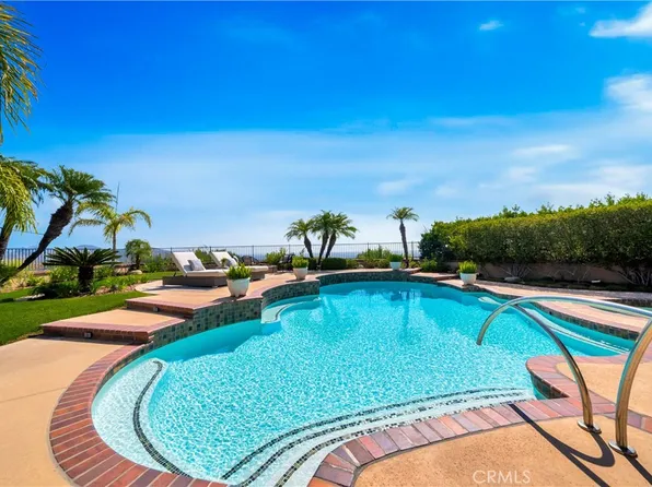 5618 E Crest De Ville Ave, Orange, CA 92867