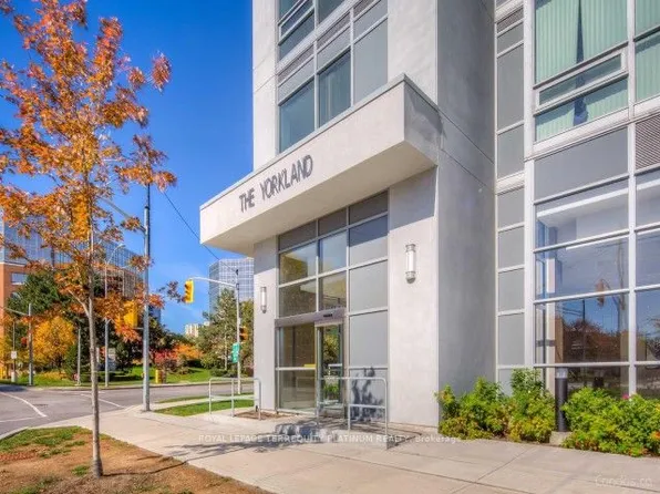 275 Yorkland Rd #2506, Toronto, ON M2J 0B4