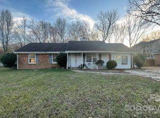 8020 Country Oaks Rd, Charlotte, NC 28227