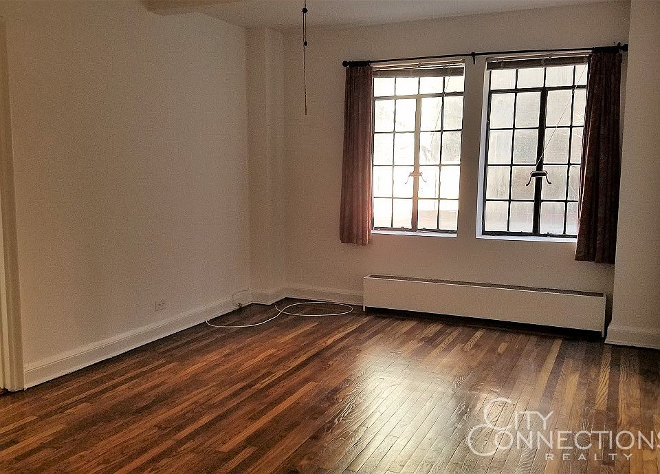 1st image of 5 Tudor City Pl APT 220