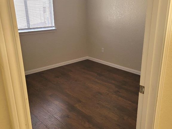 5th image of 4521 Bowline Ct