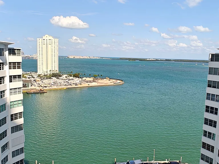 825 Brickell Bay Dr #2042 — Photo 17