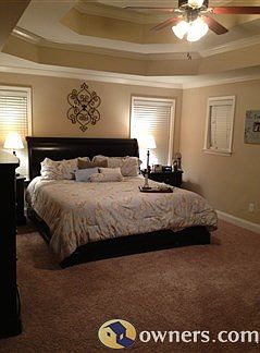 Huge Master Suite with double tray ceiling and crown molding