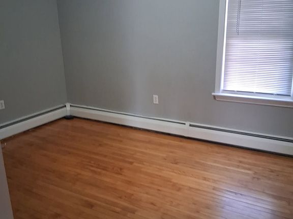 2nd image of 36 Palmer St Unit 1