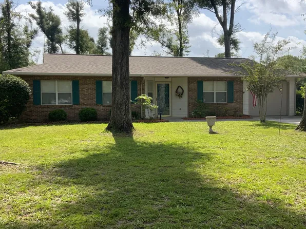 10468 Wildwood Dr, Live Oak, FL 32064