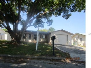 11225 Meadow Dr, Port Richey, FL 34668