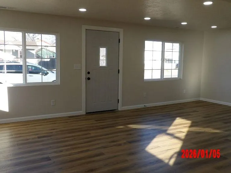 817 S Cottonwood St — Photo 5