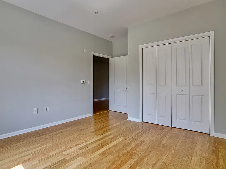 76 St Paul's Avenue — Photo 19
