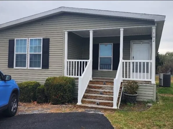 102 Chamberlain Ct, Winchester, VA 22603