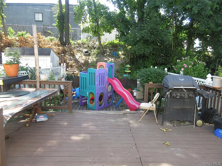 108 Coolidge St — Photo 25