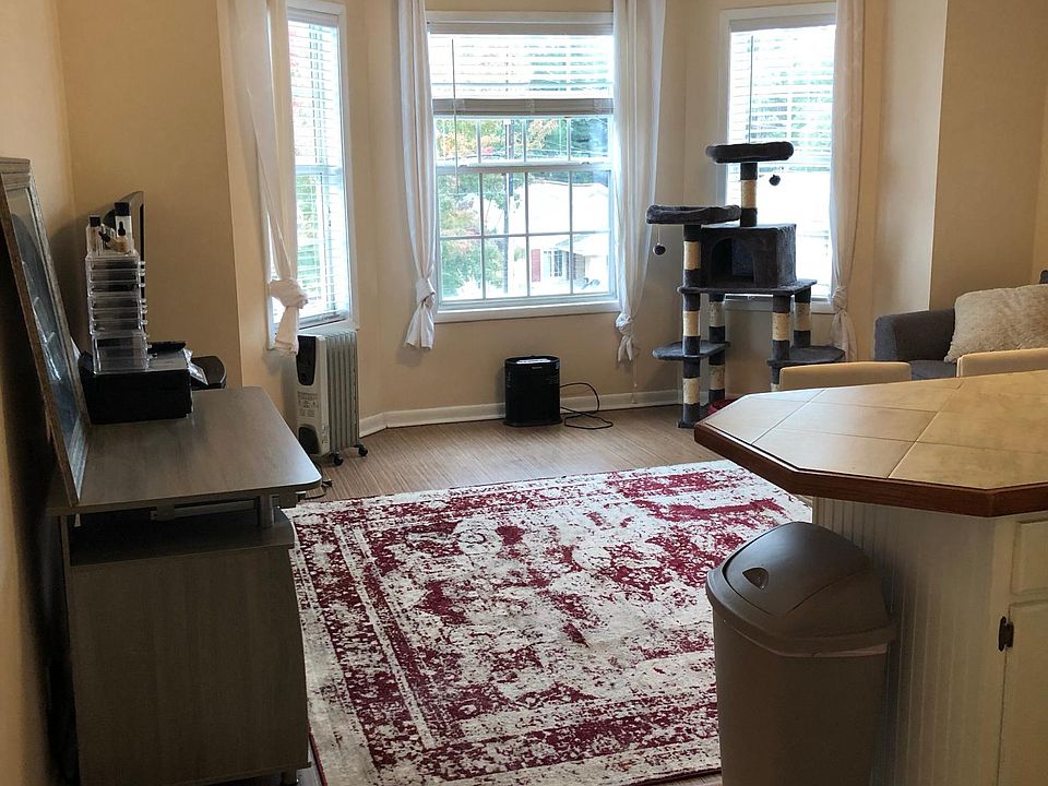 2nd image of 304 W Gregory St APT 1