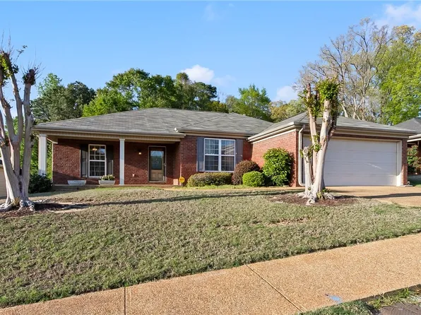 2020 Cross Creek Dr, Tuscaloosa, AL 35404