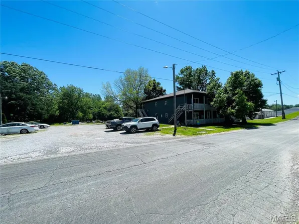 404 E Massachusetts St, Steeleville, IL 62288