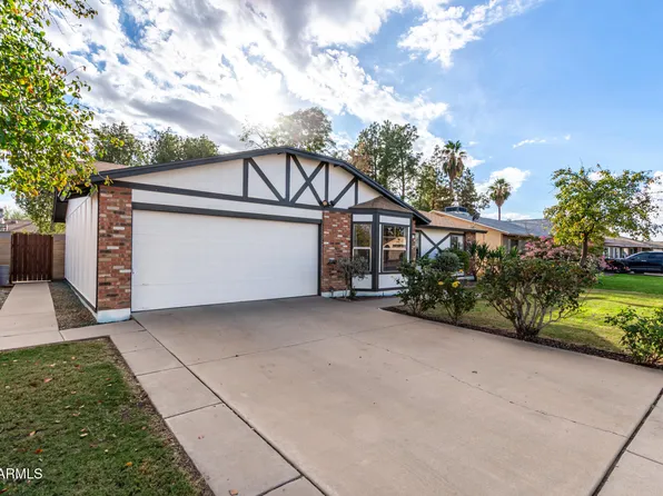 301 E DESERT Lane, Gilbert, AZ 85234