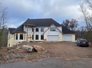 19222 263rd St, Shafer, MN 55074