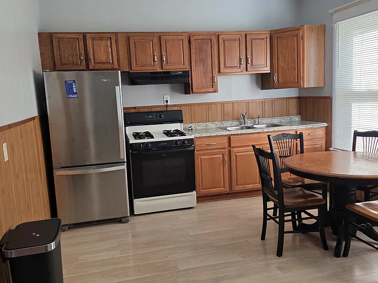 42 Virgil Ave #2 — Photo 9