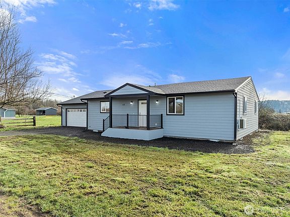 3rd image of 40 Hiram Hall Road