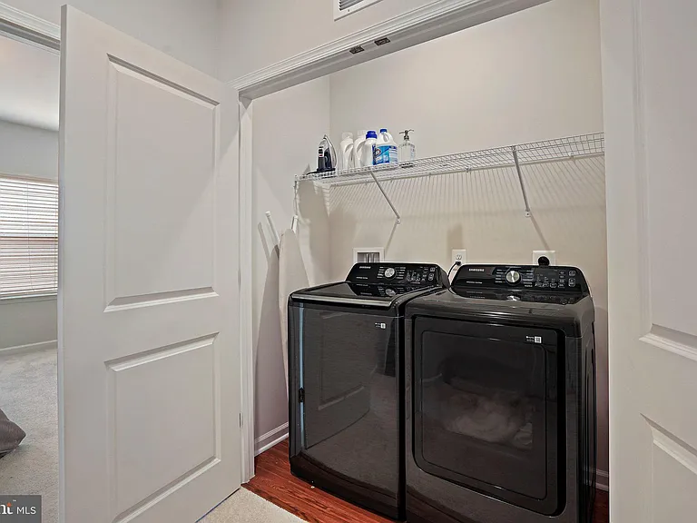 3443 Carnaby St — Photo 17