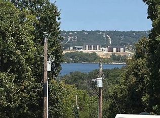 76 Coachlight Ln, Kimberling City, MO 65686