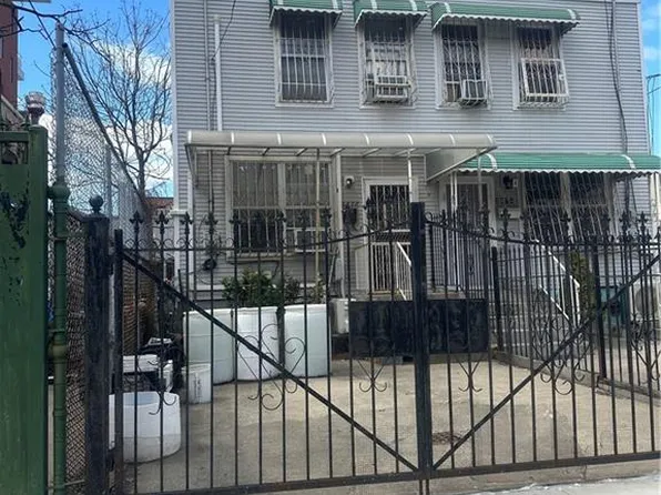 2878 W 16th St, Brooklyn, NY 11224
