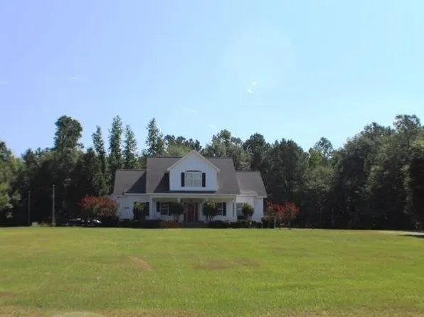110 Trent Dr, Eastman, GA 31023
