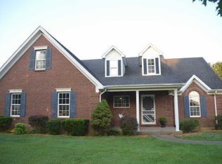 506 Indian Creek Rd, Lebanon, KY 40033