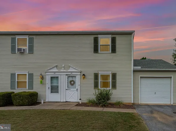 44 Dogwood Ln, Cleona, PA 17042