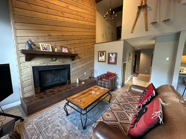 280 Gopher Rd APT A-3, Beaver Creek, CO 81620