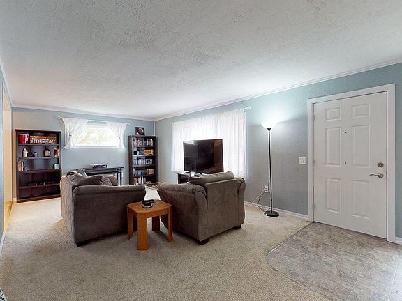 2nd image of 1018 Thayer Dr