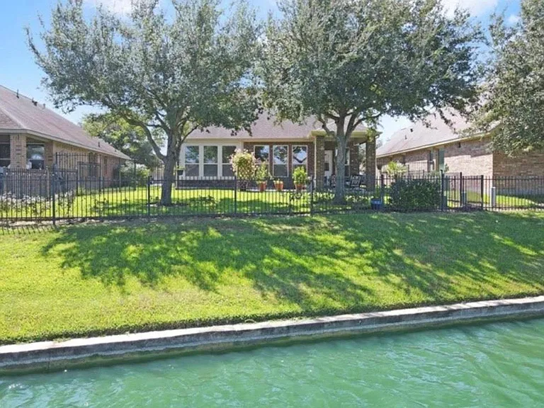 26214 Christen Canyon Ln — Photo 41
