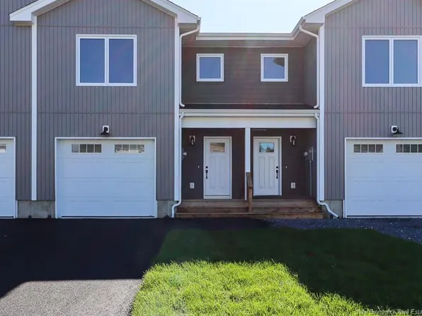39 Downsview Dr, Saint John, NB E2M 7X4