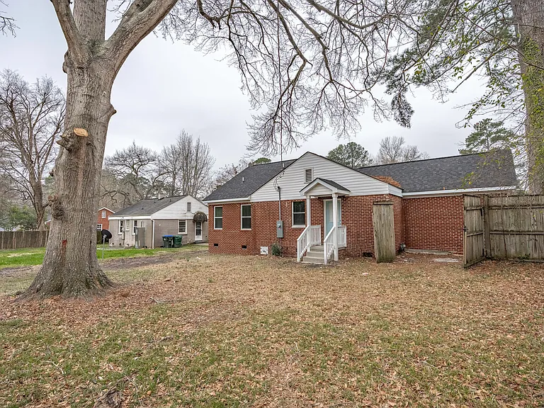 3250 Bagnal Dr — Photo 23