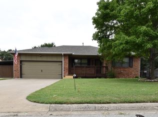 1331 Aspen Ln, Catoosa, OK 74015