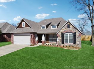 1900 E Ithica St, Broken Arrow, OK 74012