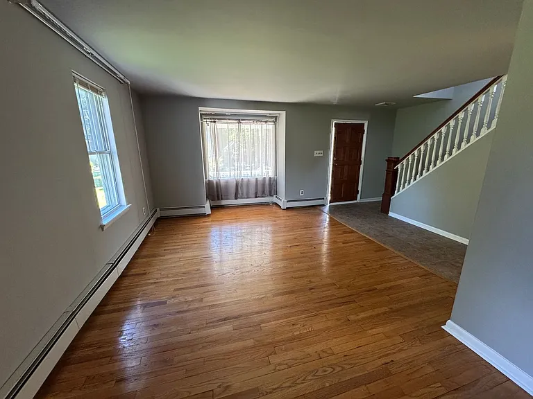 1131 Trewellyn Ave — Photo 7